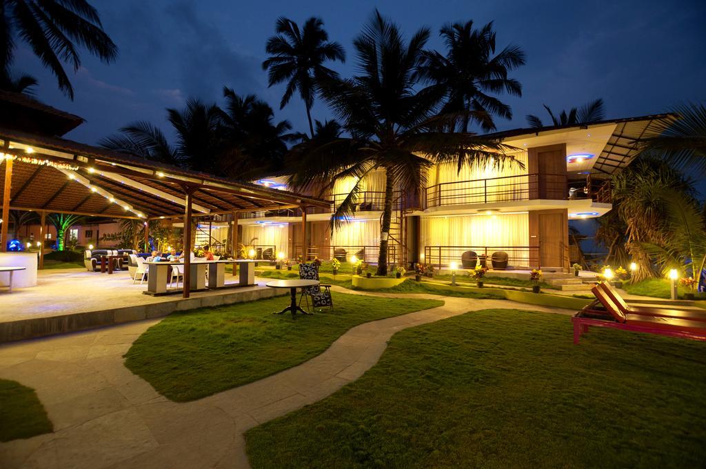Boomerang Resort Мандрем Екстериор снимка
