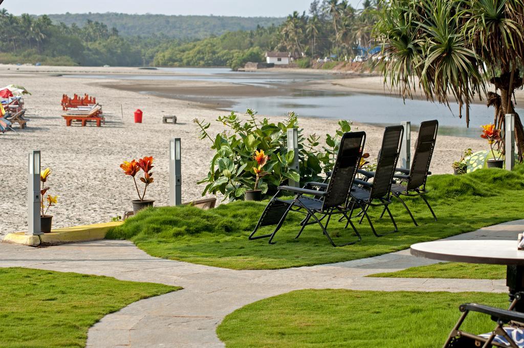 Boomerang Resort Мандрем Екстериор снимка